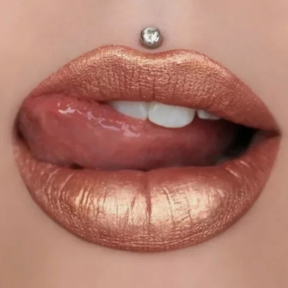 Jeffree Star P***Y WHIPPED Velour Liquid Lipstick NIB Full Size 0.19 fl. oz. - Picture 3 of 3